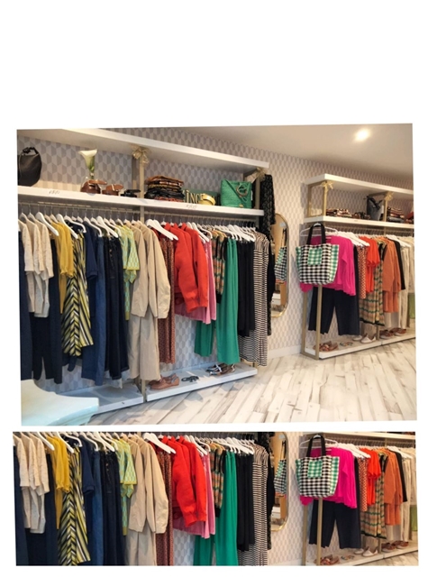Juega con tú estilo. Crea una combinación de tú ropa con tú sentir y compleméntala con una gran sonrisa. ¡Oh La La!