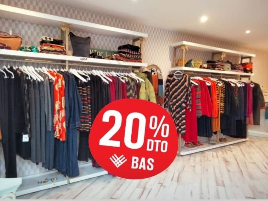 Rebajas temporada otoño/invierno 25/26 y muchas otras prendas con descuento. También zona outlet-50%