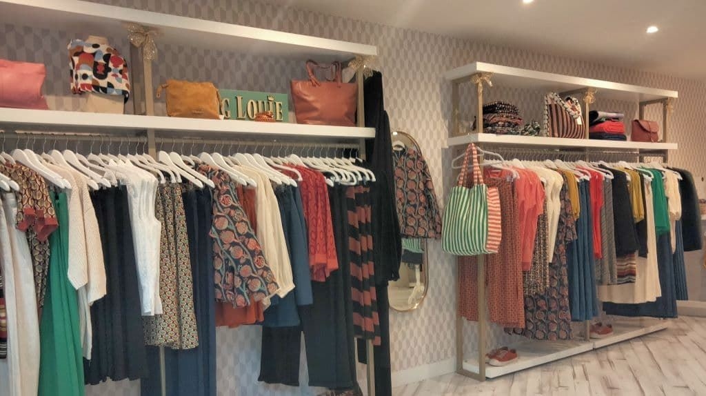 Tienda online de mujer Salamandra Shop. #Rebajas temporada de verano 2022 y muchas otras prendas con descuento#